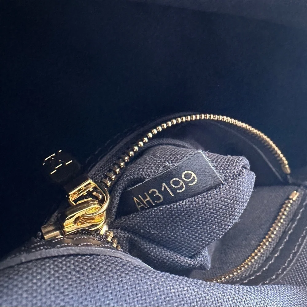 Louis Vuitton Teddy Speedy 25 red/black Monogram Shearling Bandouliere LV Bag - Picture 10 of 16